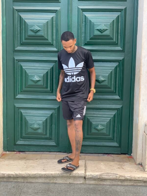 Camiseta Dry-Fit Adidas Trefoil Preta